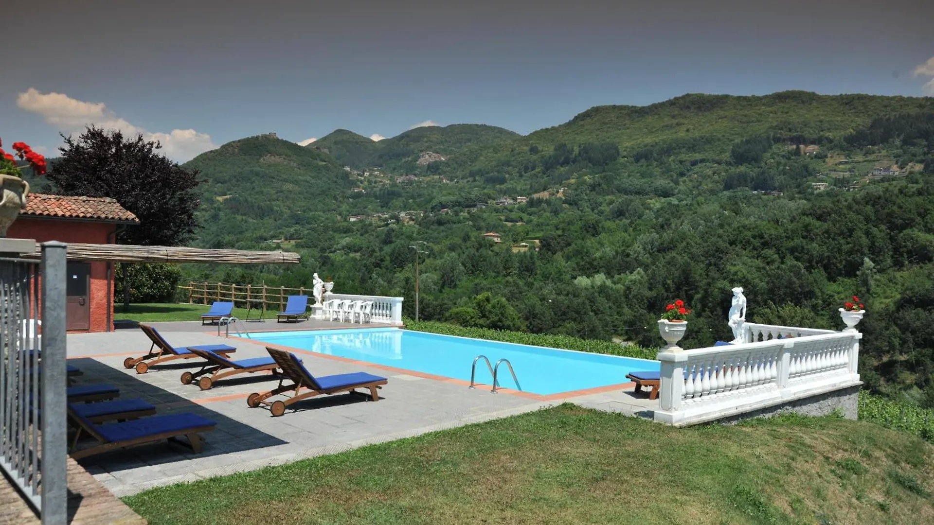 Agriturismo Polla Camporgiano 0*,  Italy
